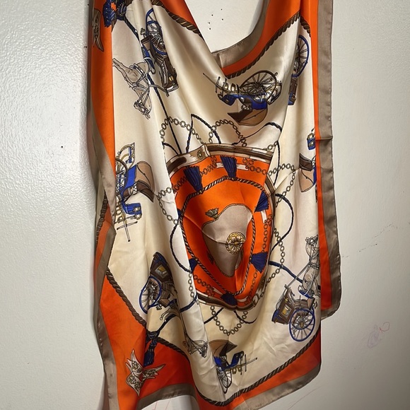 New scarf 🧣 - Picture 3 of 4